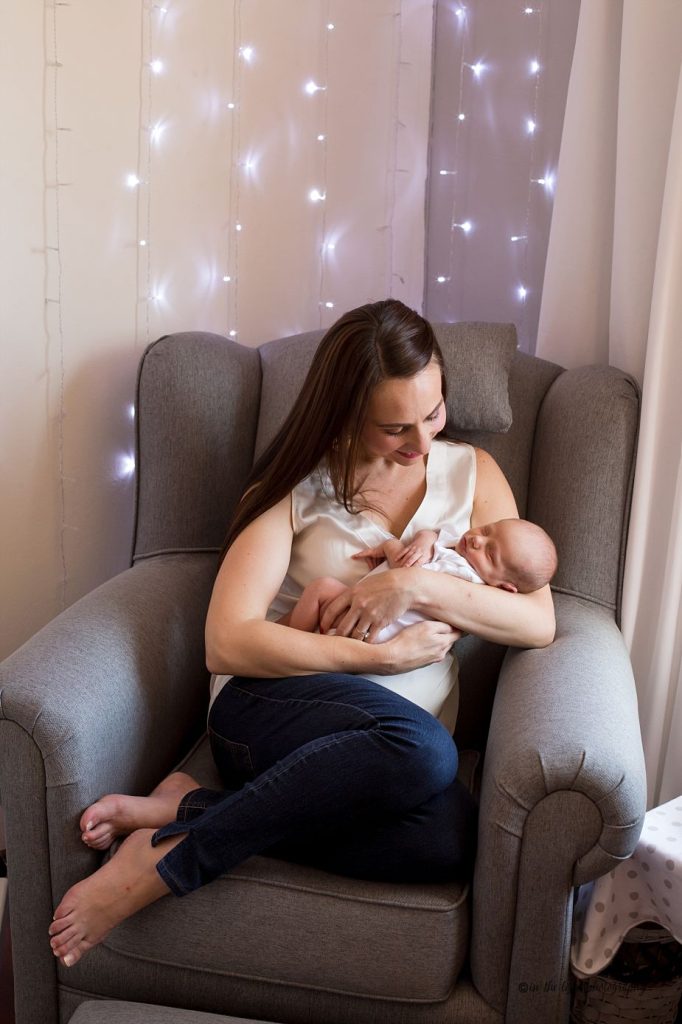 natural newborn baby photographer