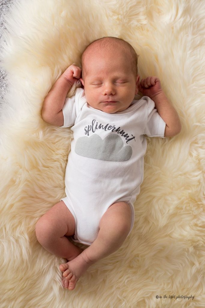 natural newborn baby photographer