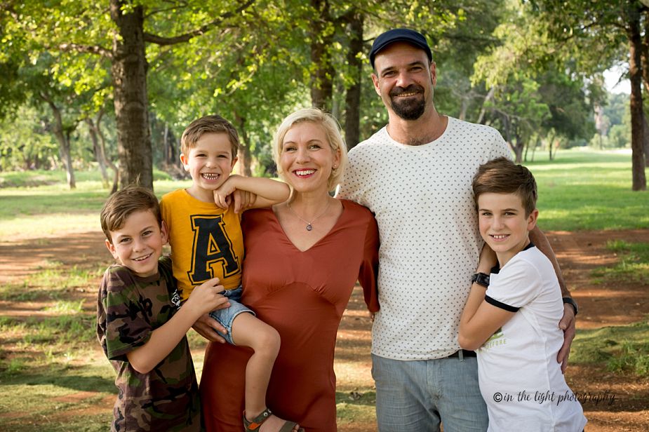 large family photo session 