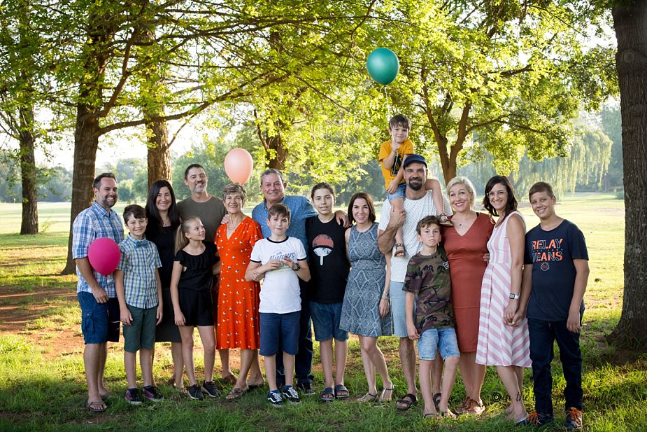 large family photo session 